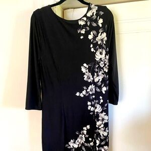 2-1 Reversible White House Black Market Dress 2 in 1
